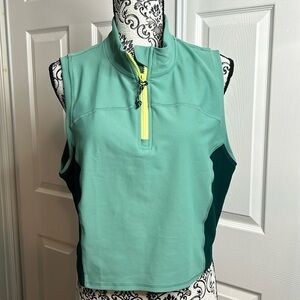 Old Navy Active Powersoft Go Dry XL Mint Green Dark Green